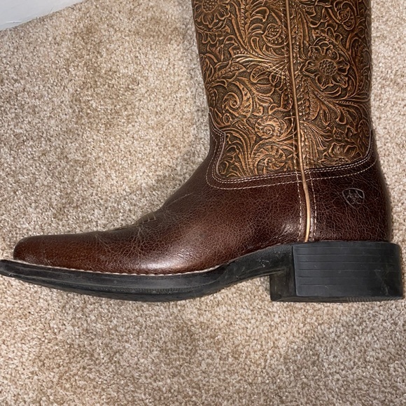 Ariat cowboy boots - Picture 7 of 8